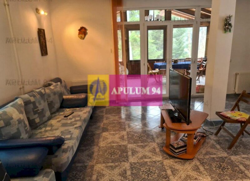 Vila de vanzare in Sinaia - Zona Cumpatu