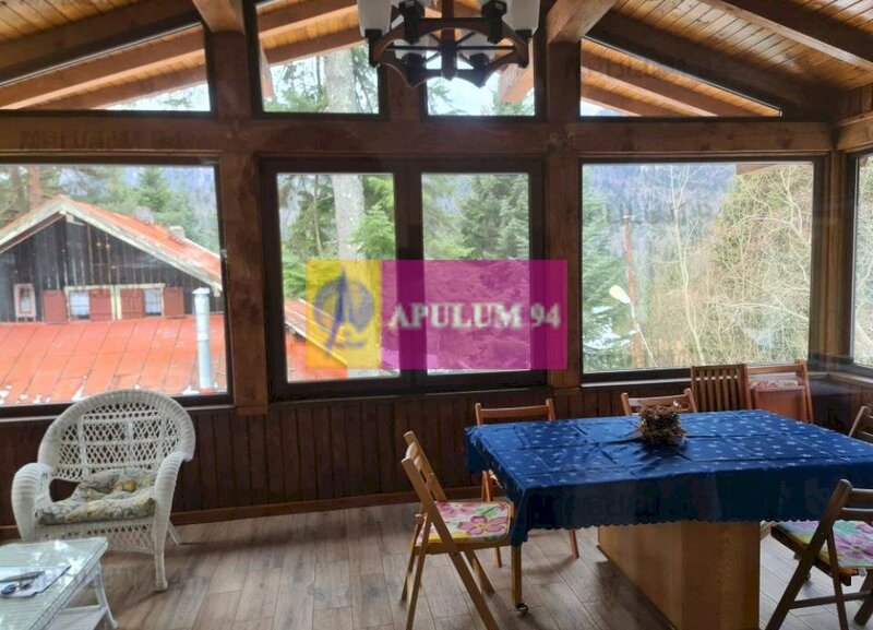 Vila de vanzare in Sinaia - Zona Cumpatu