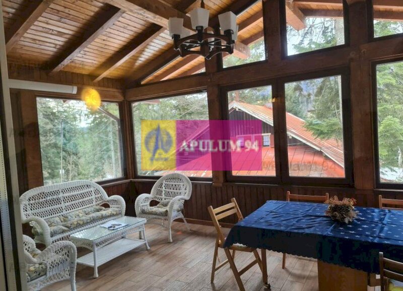 Vila de vanzare in Sinaia - Zona Cumpatu